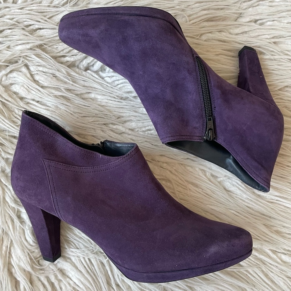Paul Green Elle Purple Suede Pointed Toe Heeled Side Zip Ankle Bootie EUC Sz 7.5